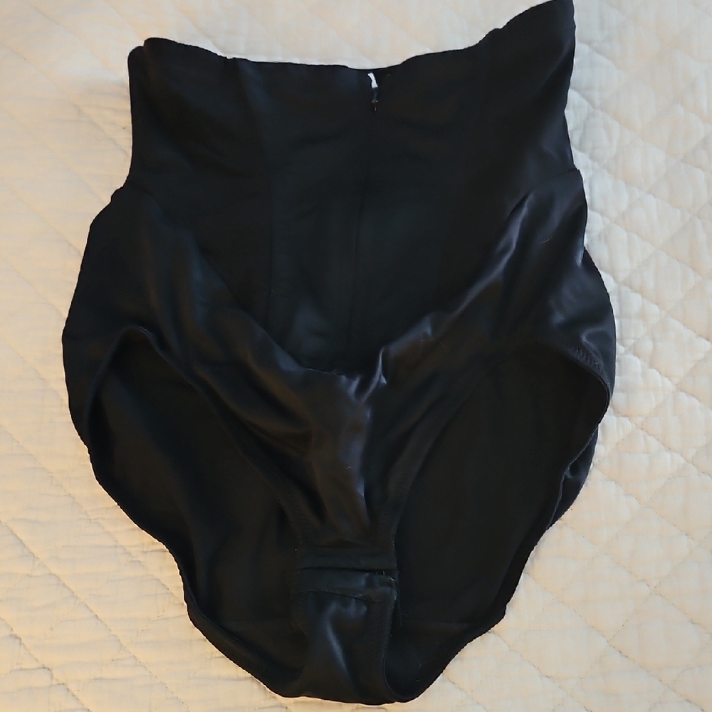 Flexees Black Shapewear